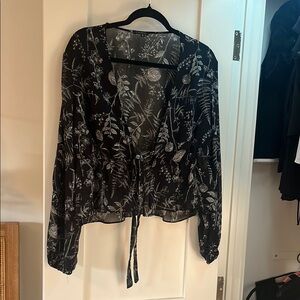 Dynamite Floral Black Women's Top Size L